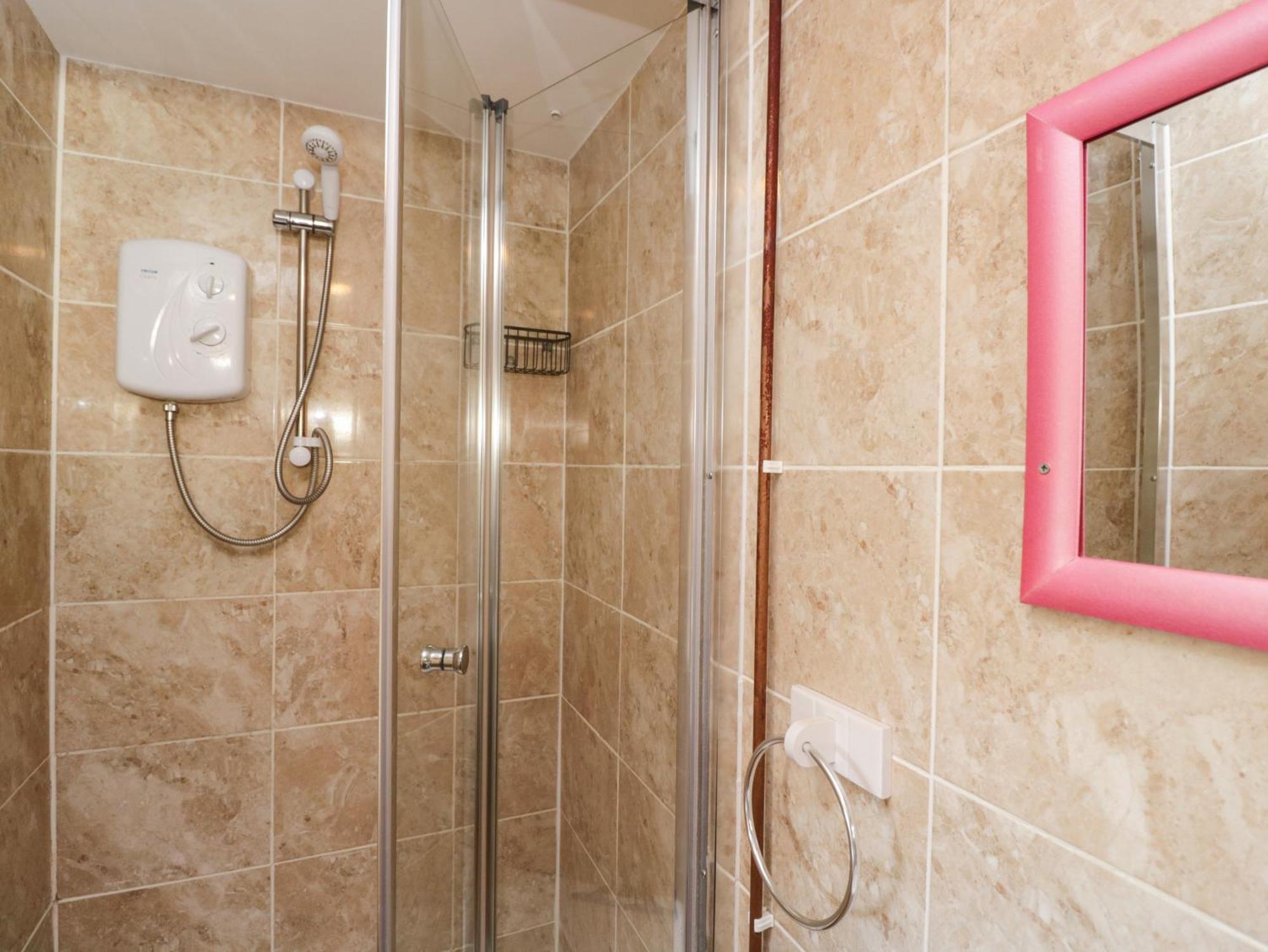 The Nook Villa Swindon Dış mekan fotoğraf