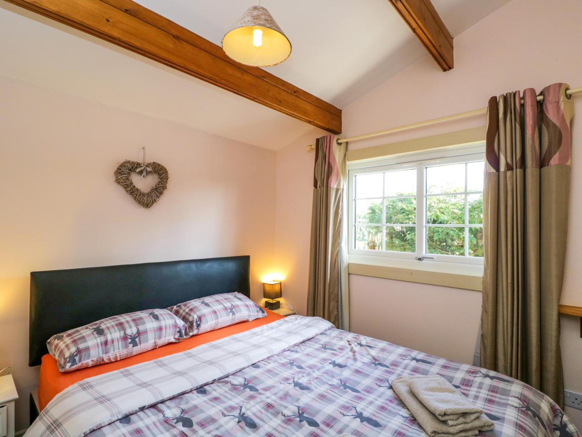 The Nook Villa Swindon Dış mekan fotoğraf